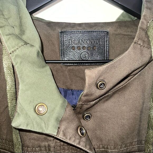 Blank NYC Women’s Military Contrast Cuff Zip Hooded Jacket - Picture 6 of 15